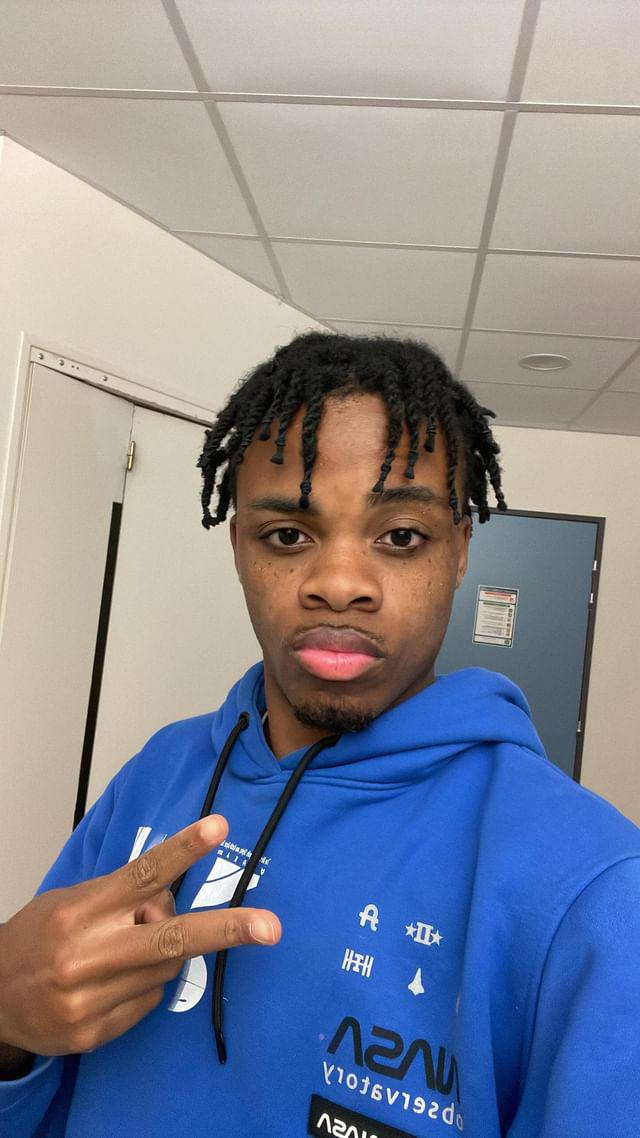 Profil de Kolia, 20 ans, Gay cruising à Chapella