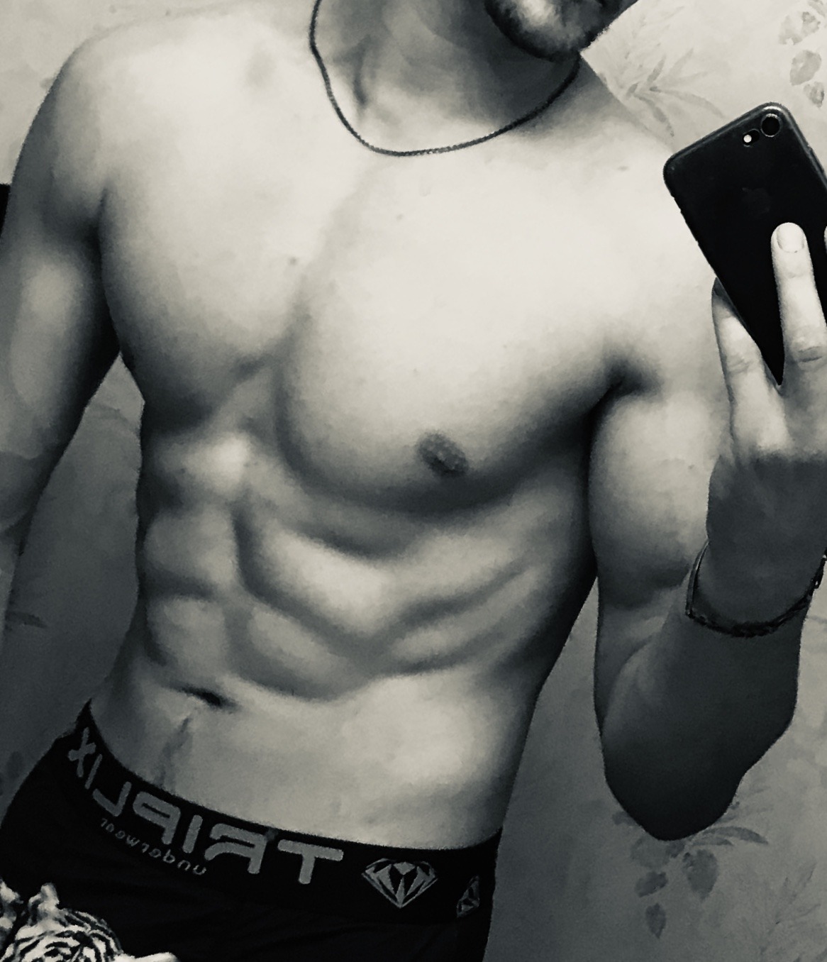 Profil de Umberto, 27 ans, Gay cruising à Rothrist