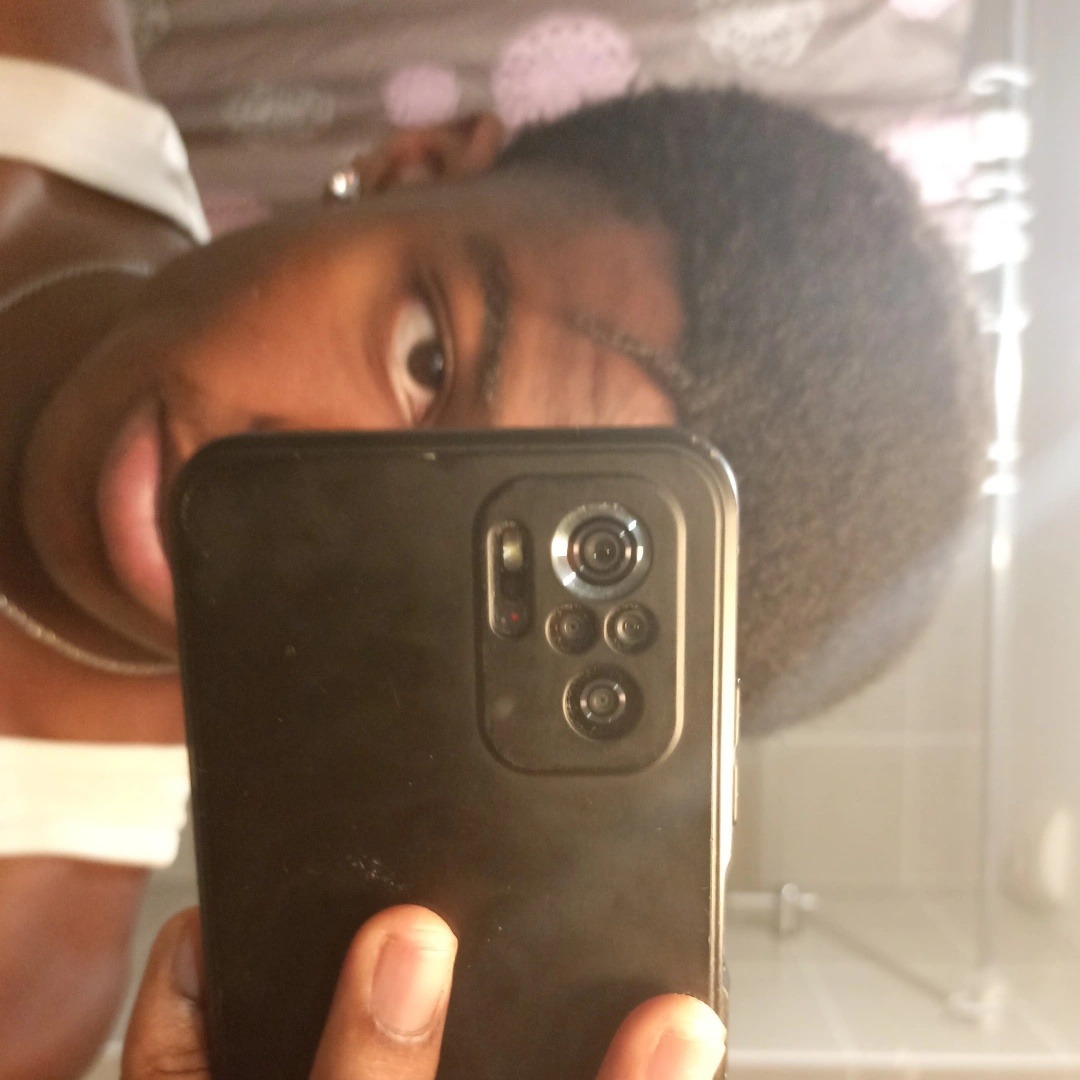 Profil de Jeferson, 20 ans, Gay cruising à Treiten