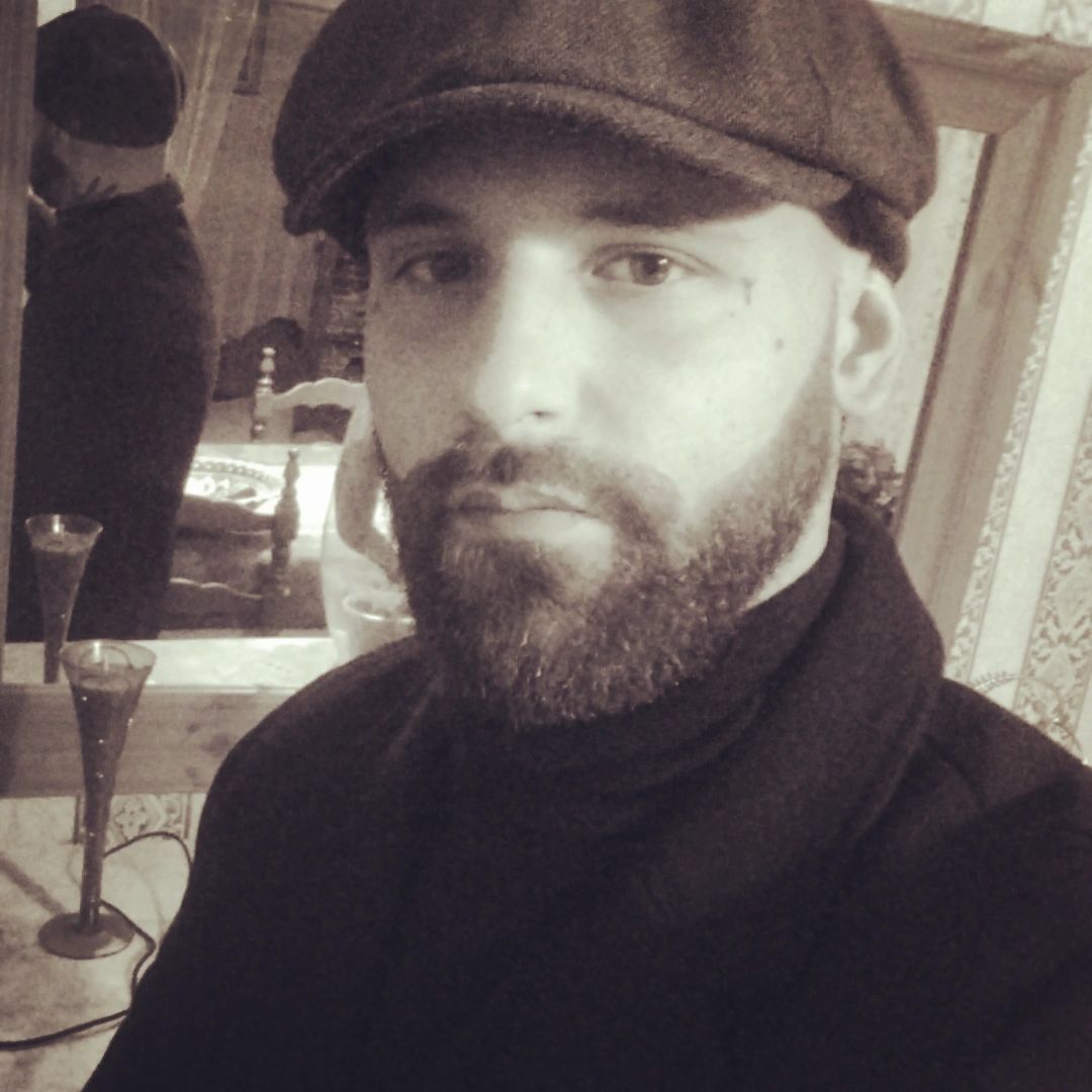 Profil de Charles-alban, 34 ans, Gay cruising à Mühlethal