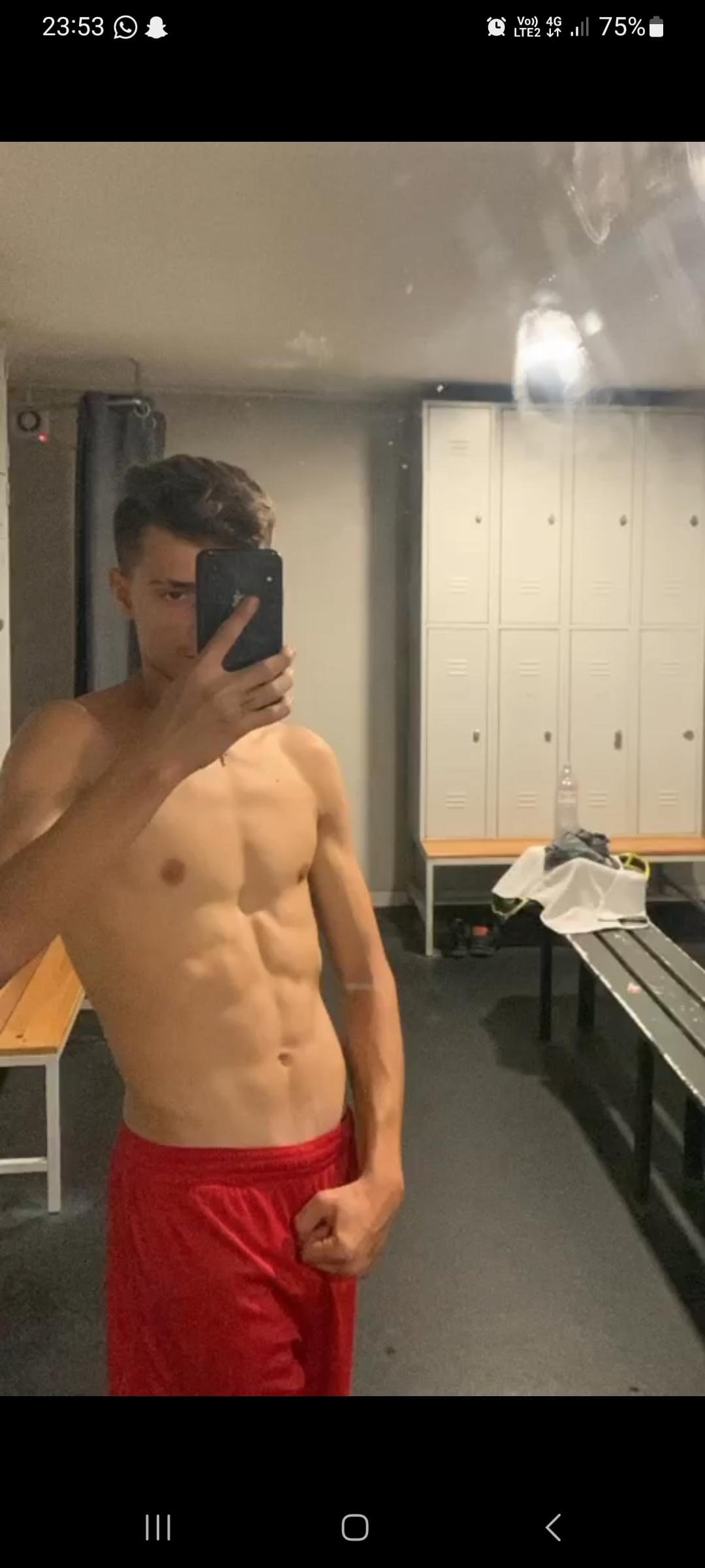 Profil de Tidjan, 19 ans, Gay cruising à Pany