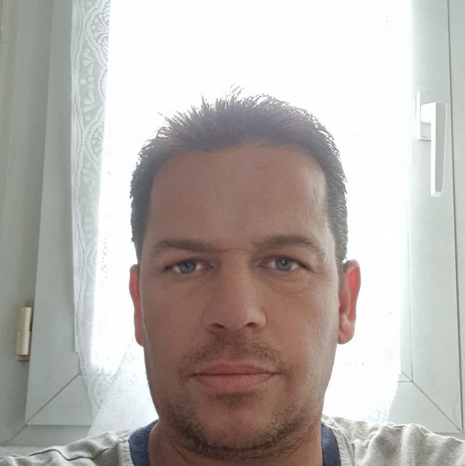 Profil de Edwyn, 50 ans, Gay cruising à Damvant
