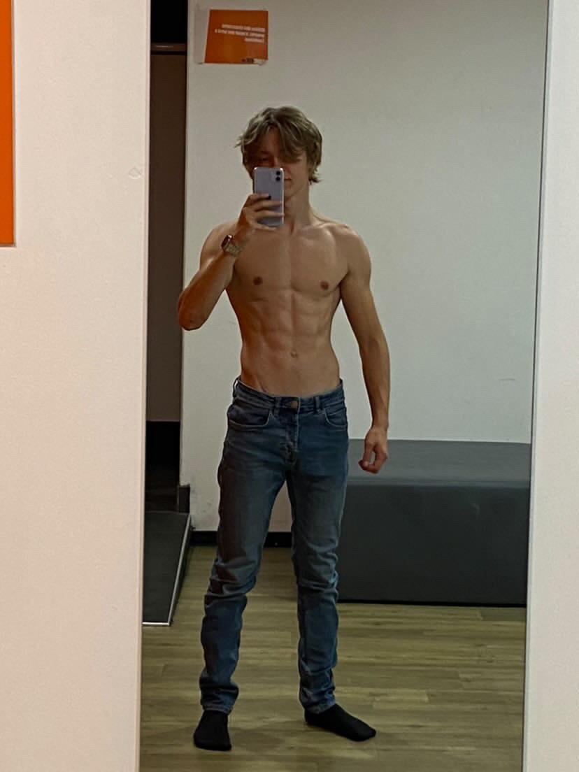 Profil de Sajjad, 20 ans, Gay cruising à Moudon