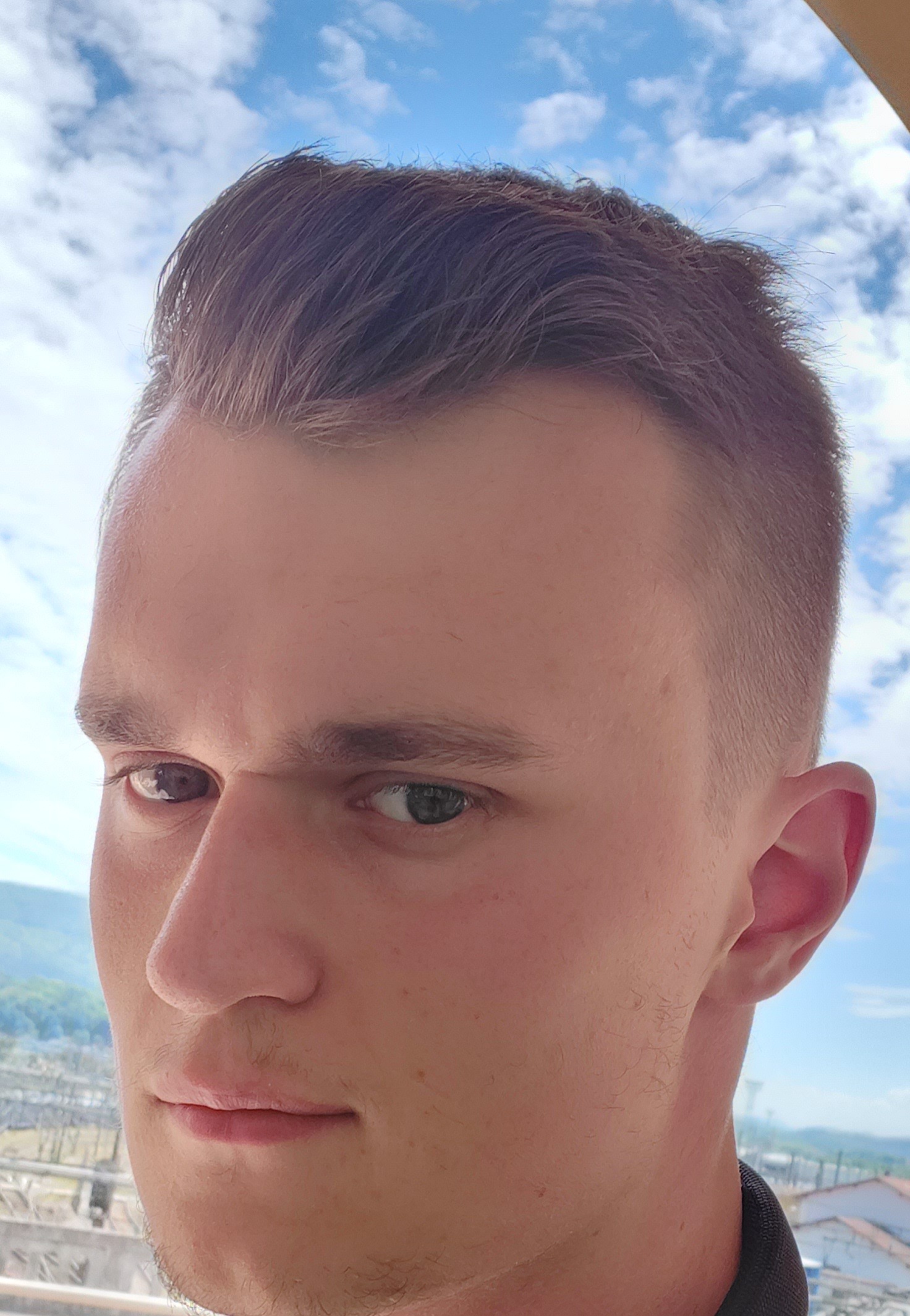 Profil de Nejim, 23 ans, Gay cruising à St-Luc