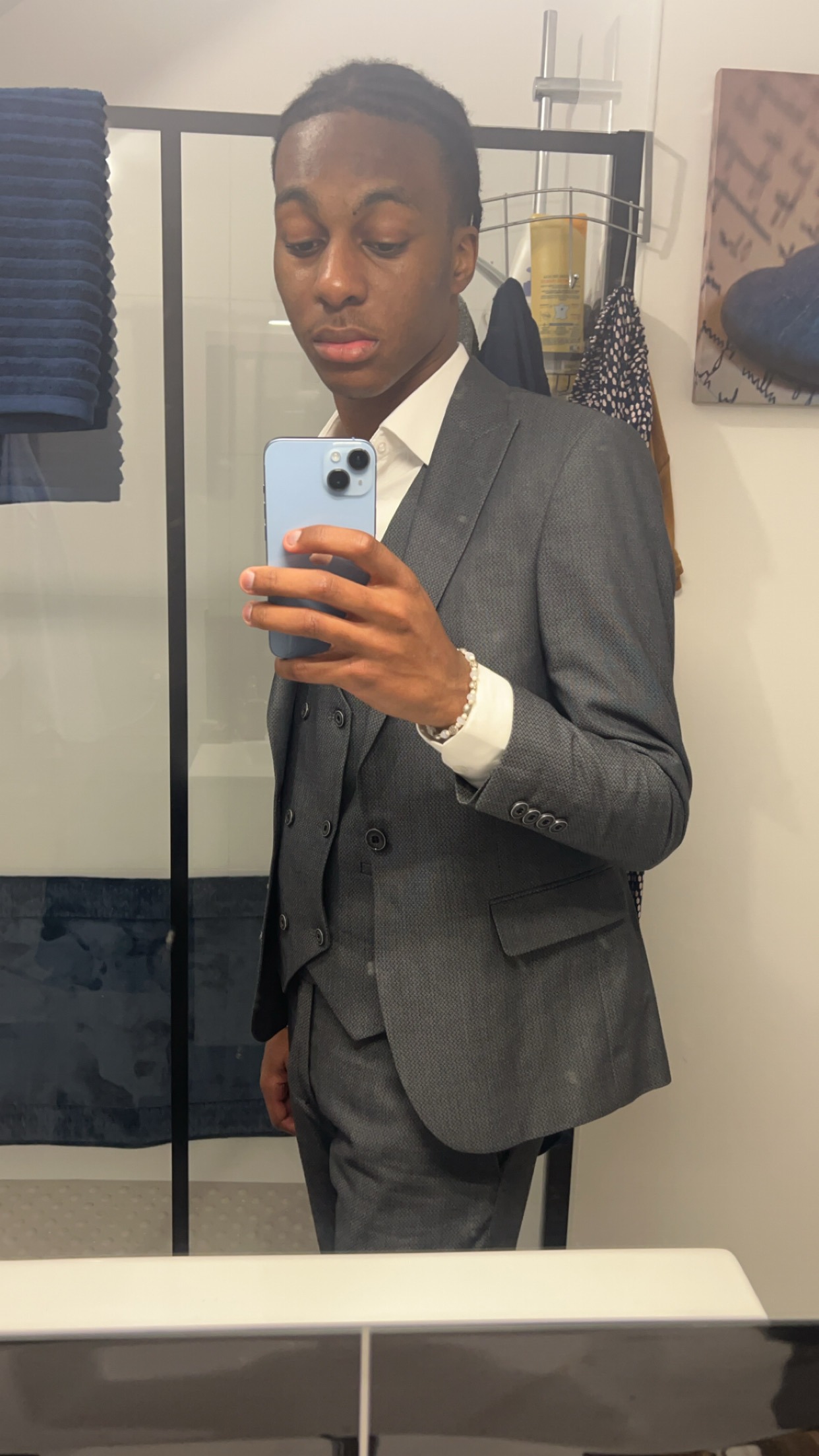 Profil de Halim, 18 ans, Gay cruising à Lüen