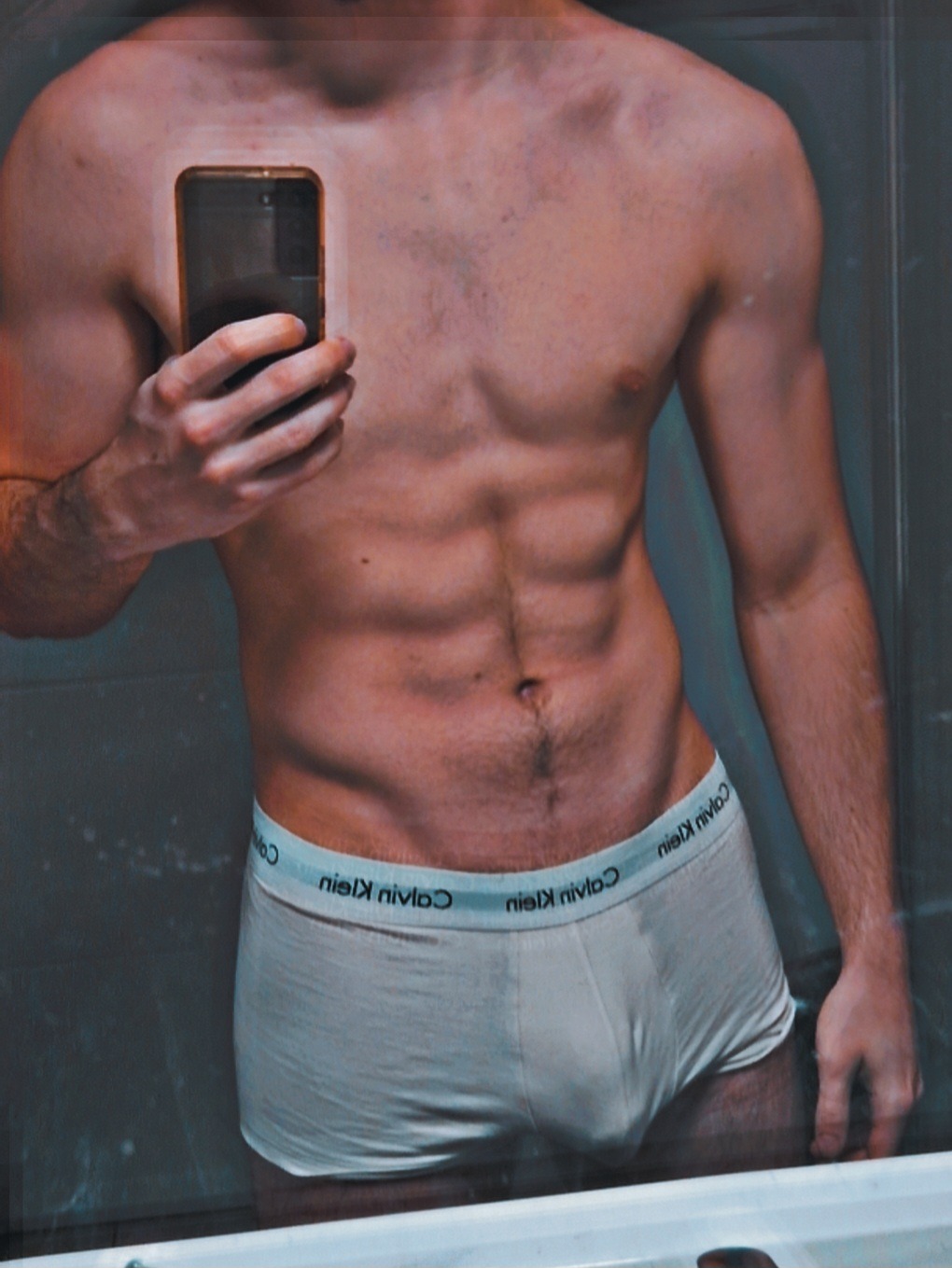 Profil de Maroin, 22 ans, Gay cruising à Heimberg