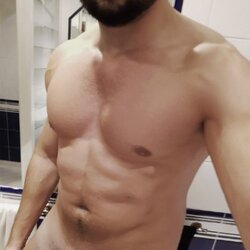 Profil de Manoe, 30 ans, Gay cruising à Cama
