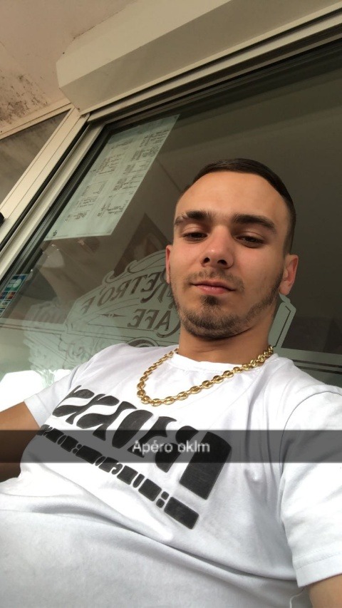 Profil de Faisal, 28 ans, Gay cruising à Chamoson