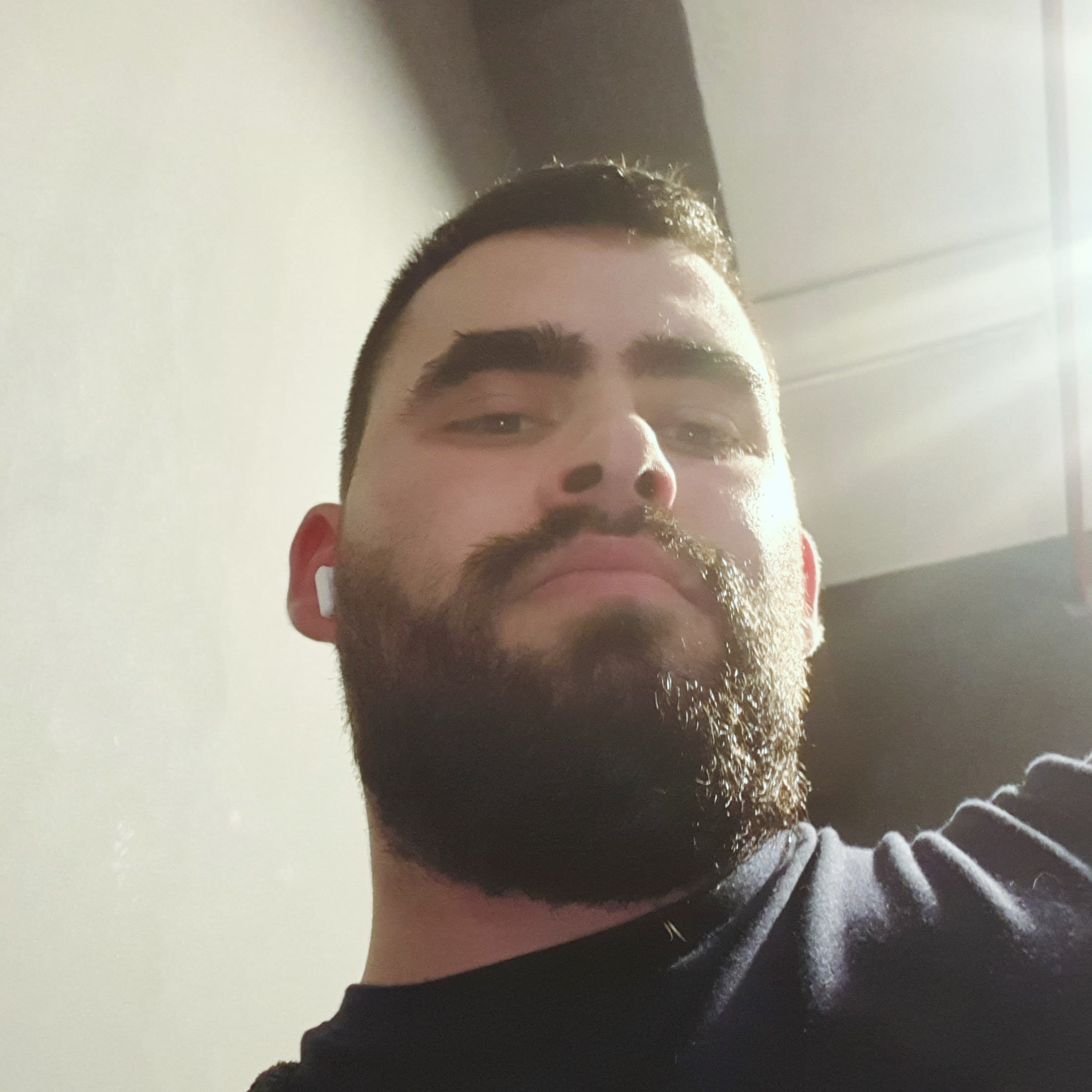 Profil de Johanel, 26 ans, Gay cruising à Surcasti