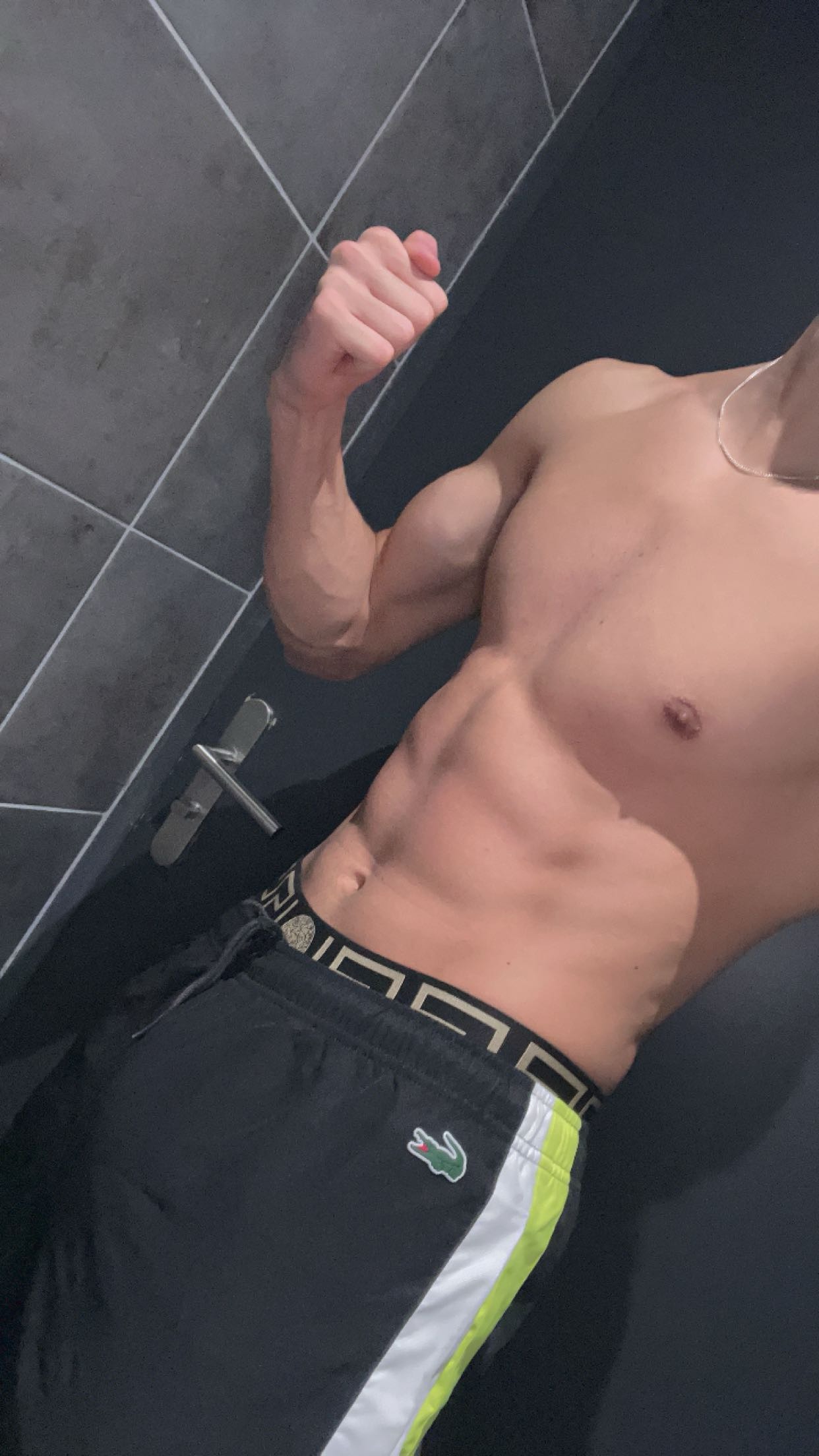 Profil de Thibau, 23 ans, Gay cruising à Lucens