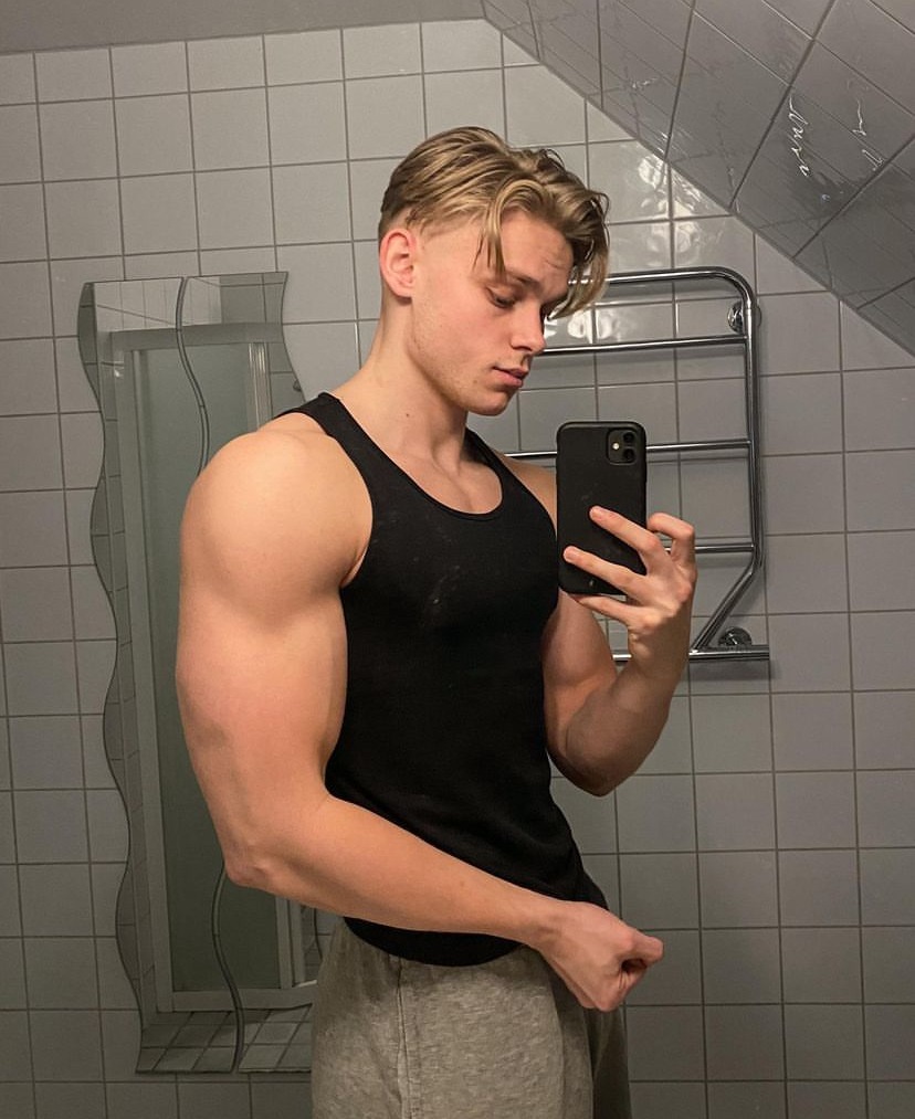 Profil de Hari, 24 ans, Gay cruising à Saillon