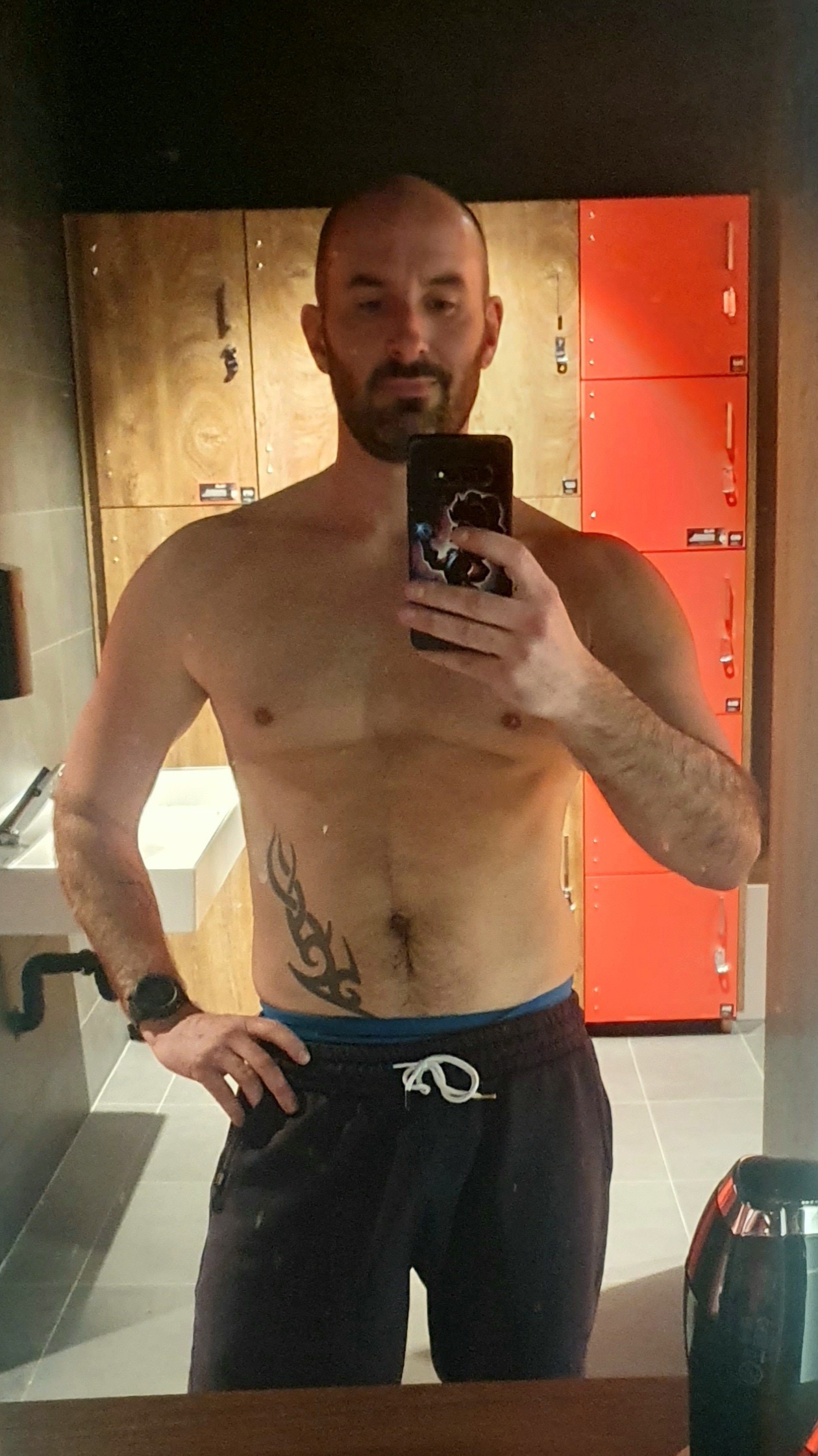 Profil de Yohan, 39 ans, Gay cruising à Ebnet