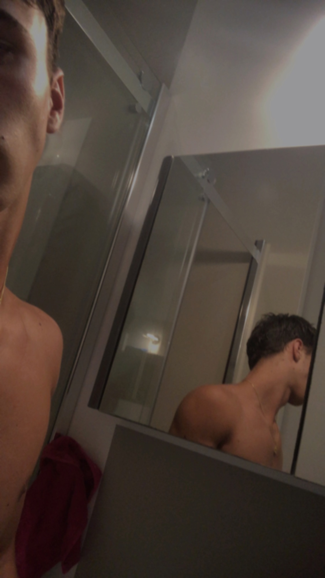 Profil de Maleck, 19 ans, Gay cruising à Grône