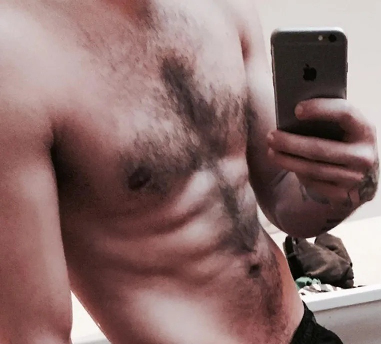 Profil de Housseine, 37 ans, Gay cruising à Pompaples