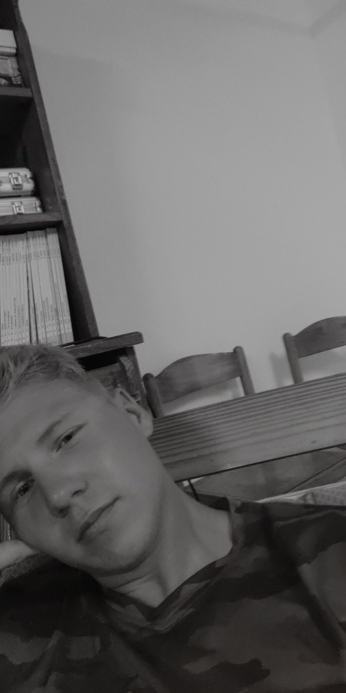 Profil de Sainte-luce, 24 ans, Gay cruising à Tamins