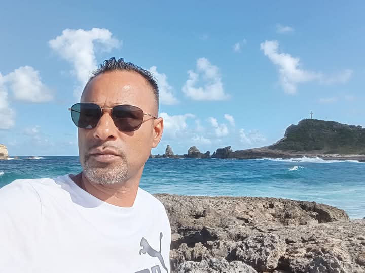 Profil de Ennemond, 46 ans, Gay cruising à Iffwil