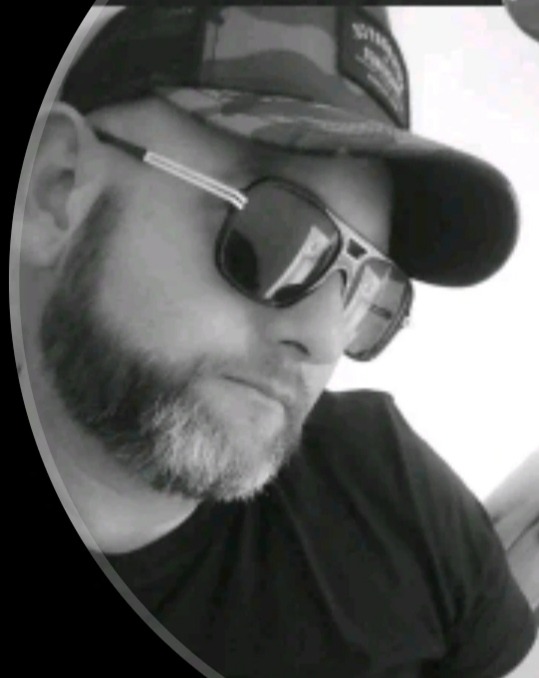 Profil de Avram, 37 ans, Gay cruising à Valchava