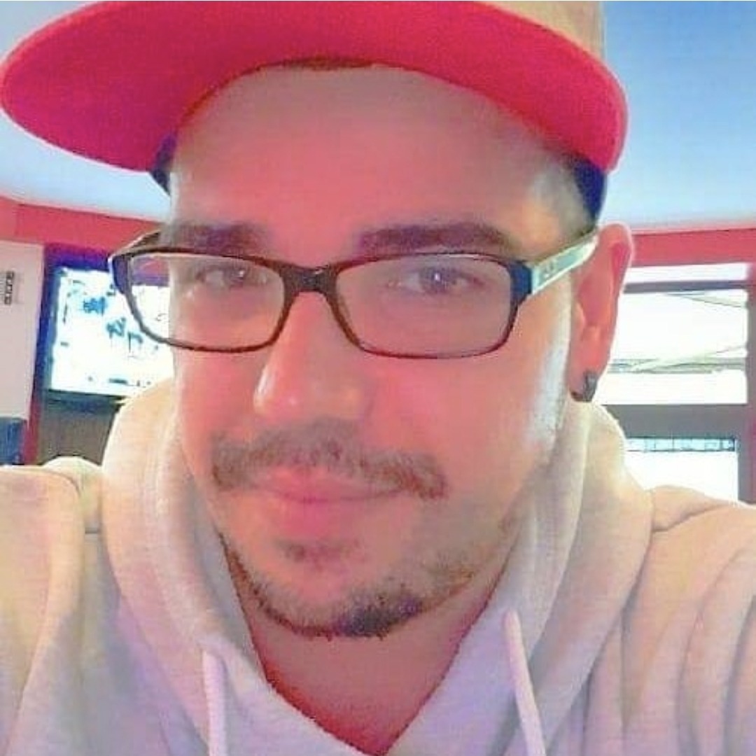 Profil de Moïse, 37 ans, Gay cruising à Törbel