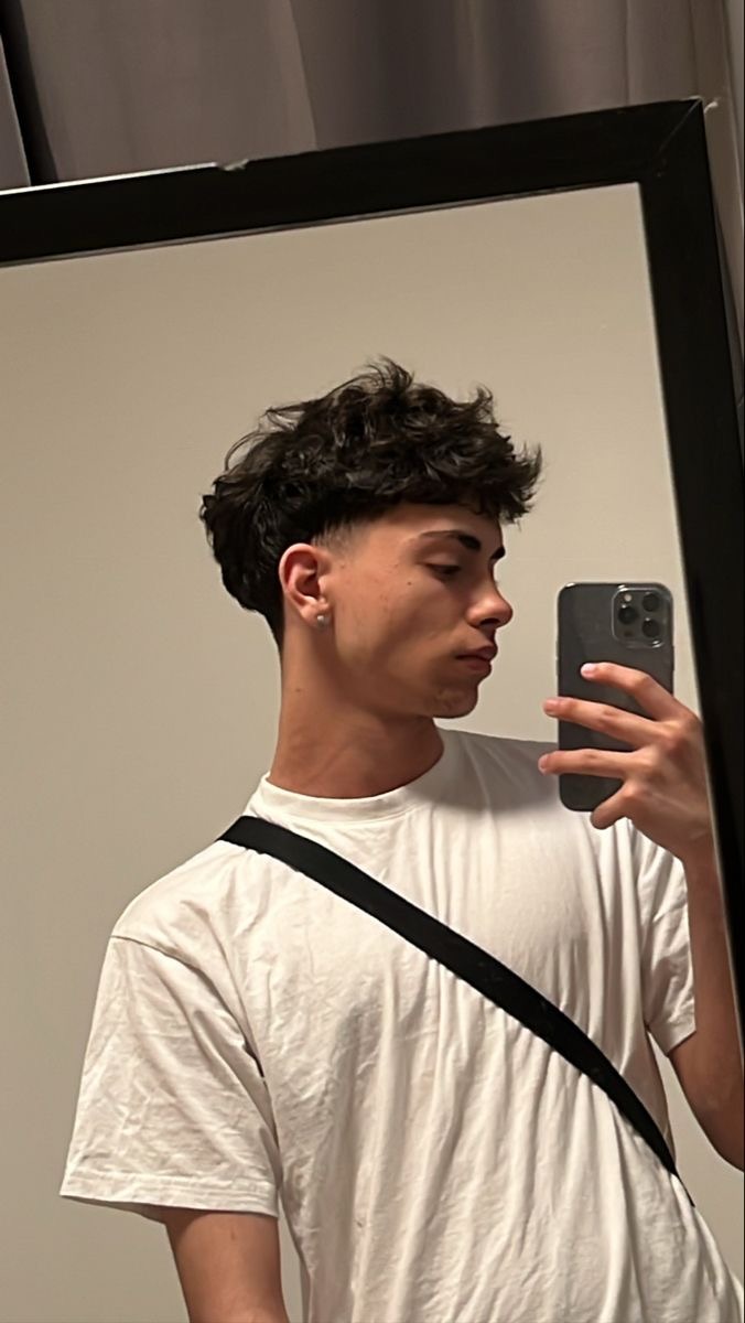 Profil de Bouraoui, 20 ans, Gay cruising à Sembrancher