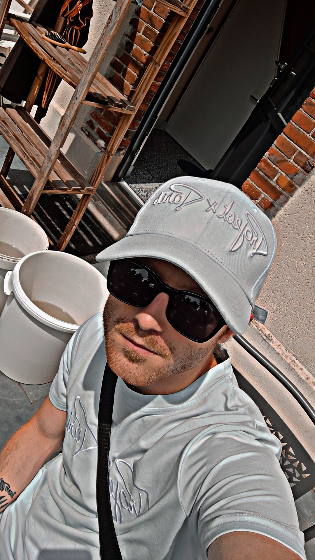 Profil de Tibère, 24 ans, Gay cruising à Oleyres