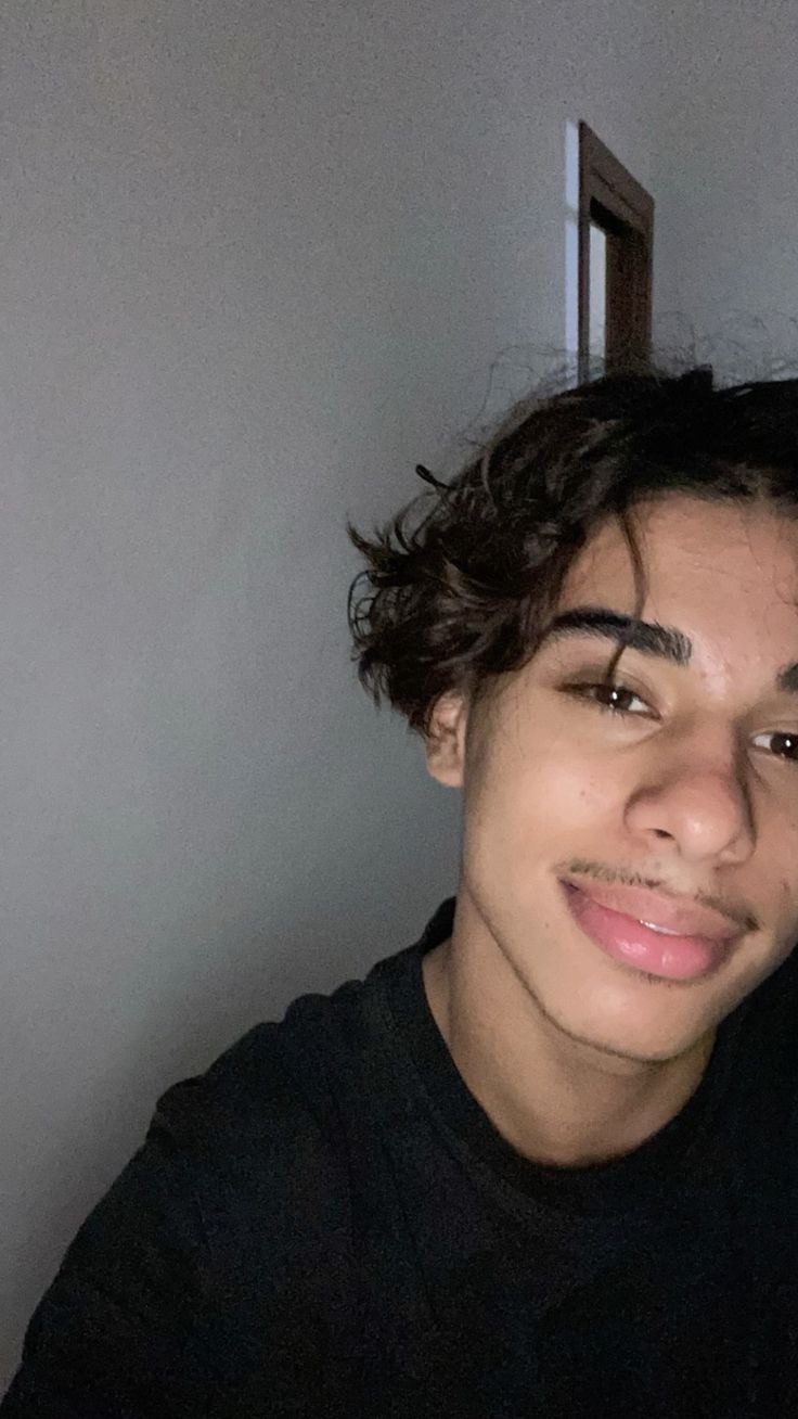 Profil de Jean-manuel, 18 ans, Gay cruising à Hondrich