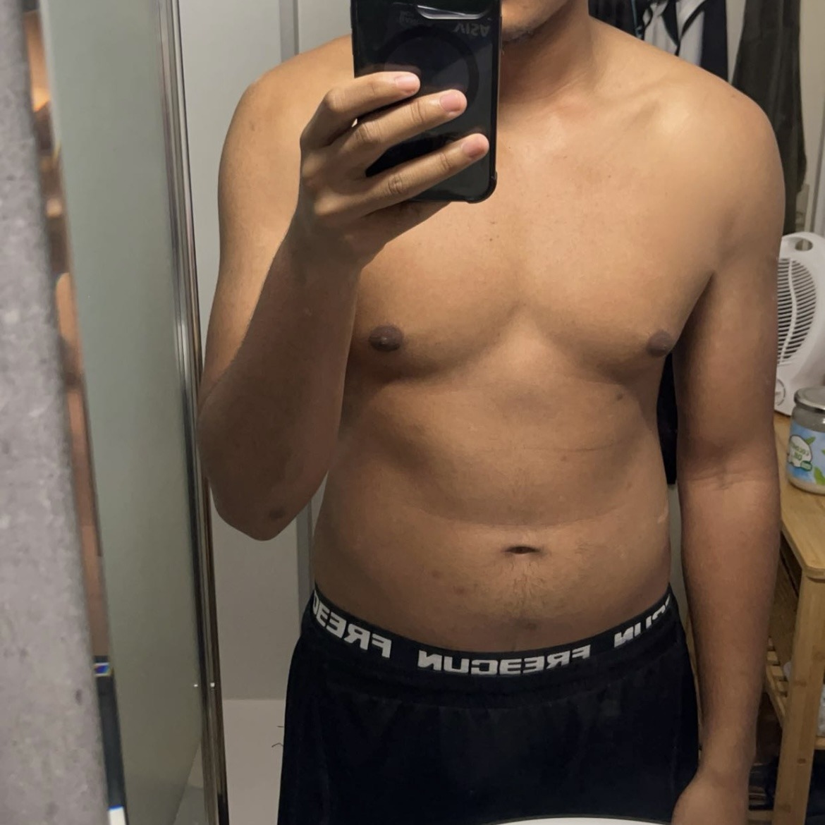 Profil de Azdine, 21 ans, Gay cruising à Lunden