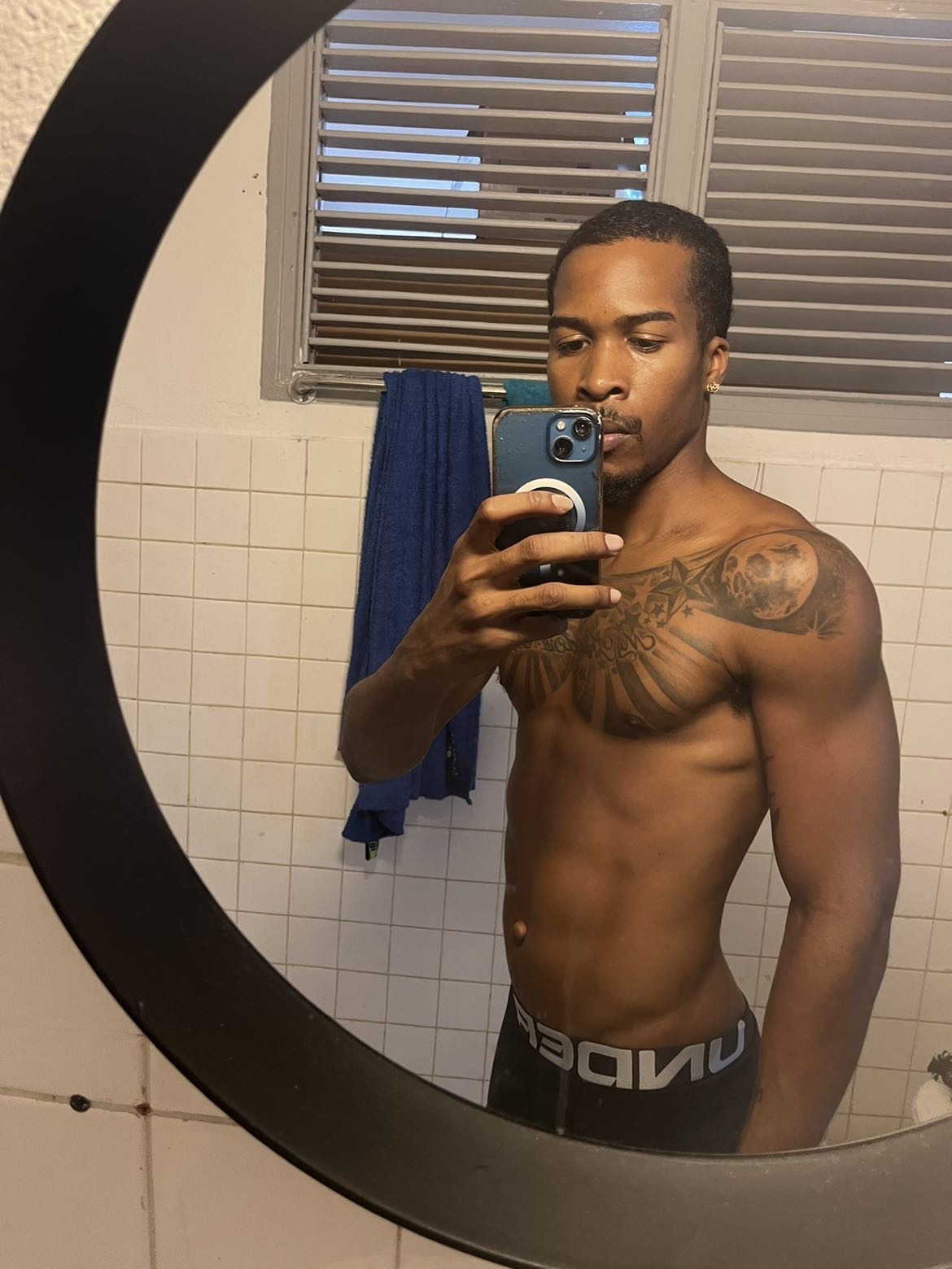 Profil de Eliam, 30 ans, Gay cruising à Zinal
