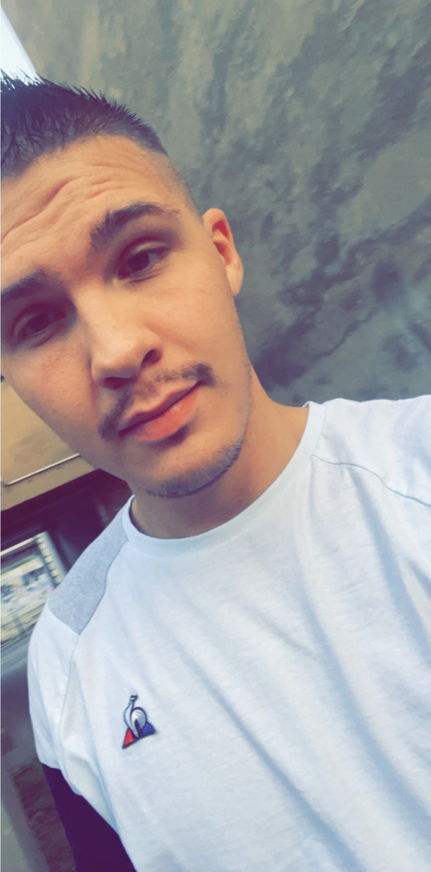 Profil de Rylan, 25 ans, Gay cruising à Molondin