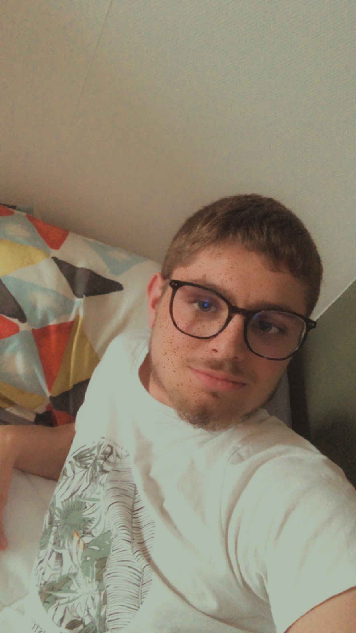 Profil de Elin, 19 ans, Gay cruising à Sins