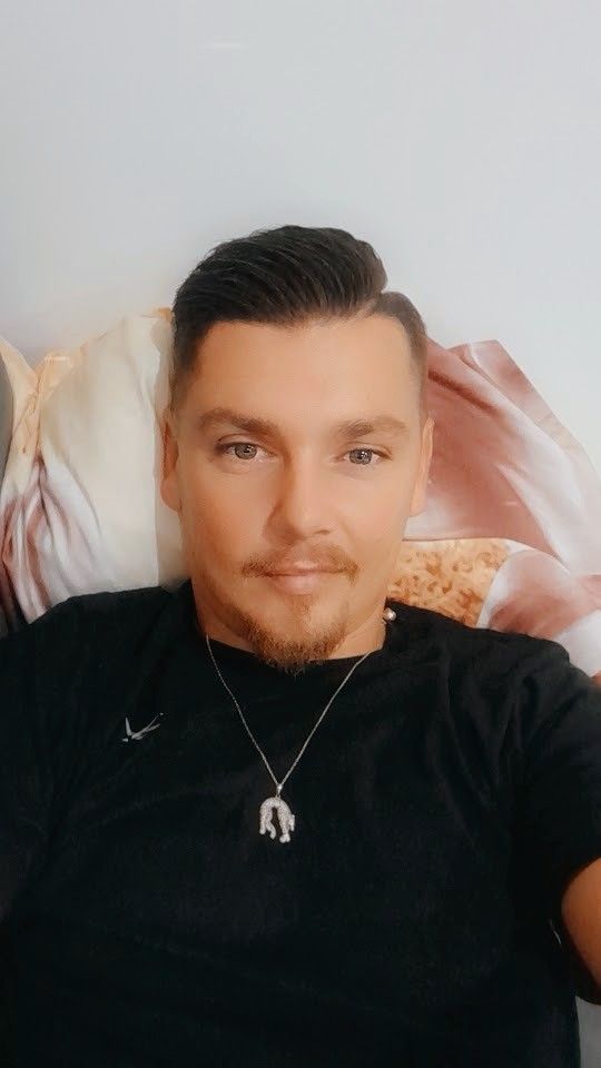 Profil de Idan, 33 ans, Gay cruising à Heimberg