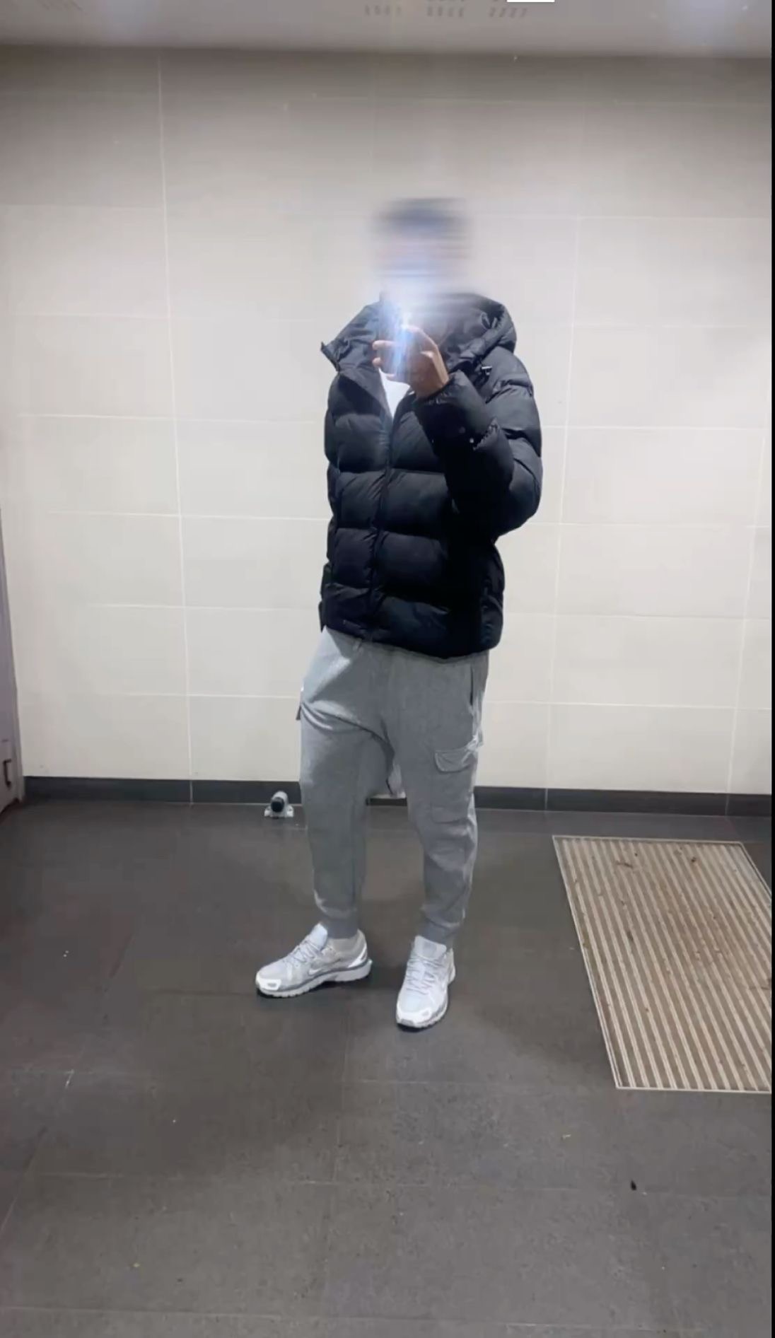 Profil de Ydriss, 19 ans, Gay cruising à Rumendingen